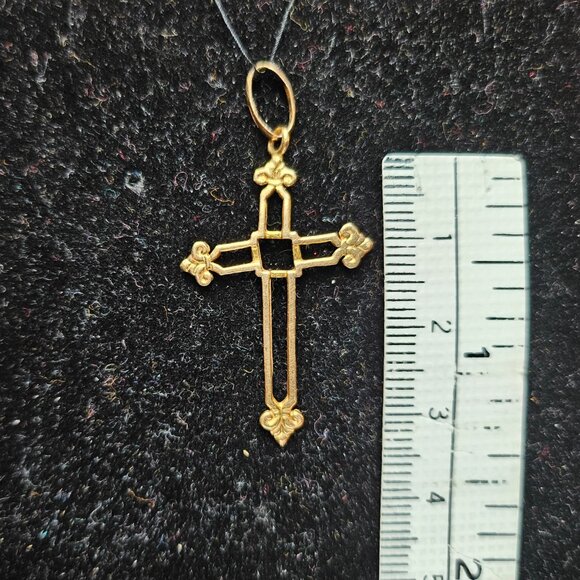 Unique One-of-a-Kind 10K Gold Cross Charm Pendant – 1.3 Grams - Picture 3 of 8